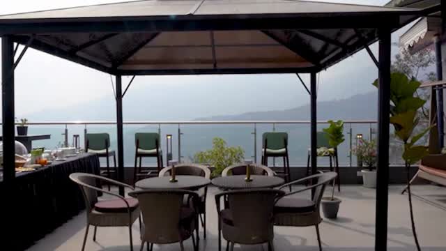Medalio Boutique Gangtok with Mountain View - Tap to explore photos