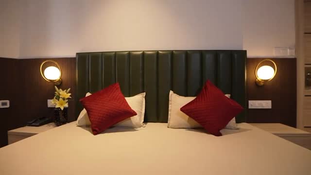 Jai Guru Hotel - Tap to explore photos