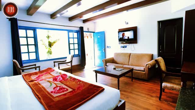 Manu Maharani Regency By Royal Collection Hotels - Tap to explore photos
