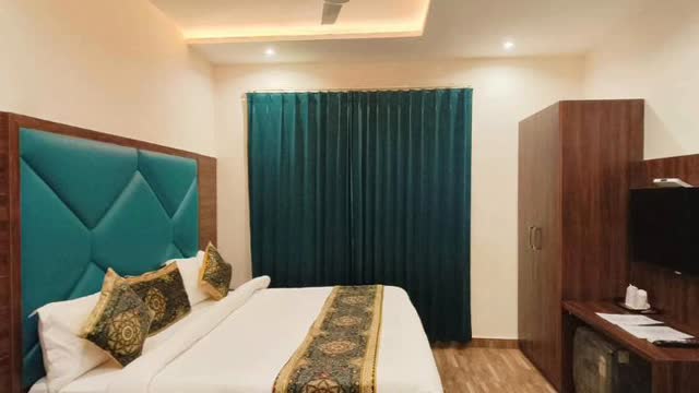 Hotel East Wood Amritsar - Tap to explore photos