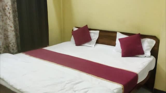 The Shiv Ganga Guest house - Tap to explore photos