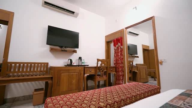 Hotel Chandrawati Palace, Abu Road - Tap to explore photos