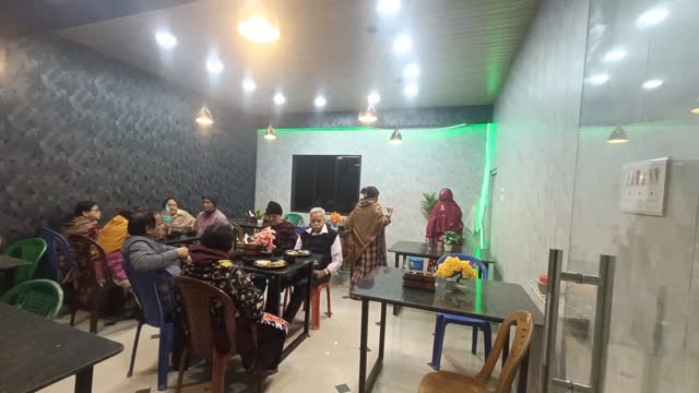 Gangasagar Das Guest House - Tap to explore photos