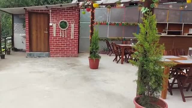 Green Woods Old Manali Hotel And Cafe - Tap to explore photos
