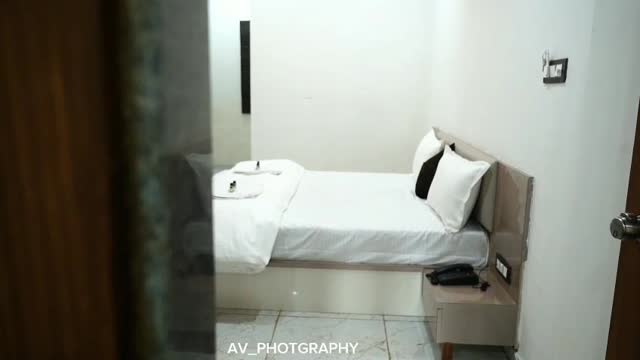 Hotel Kailash Inn - Tap to explore photos