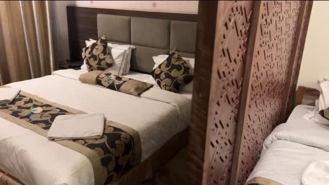 PEARL RETREAT (A Pure Veg Hotel) - Tap to explore photos