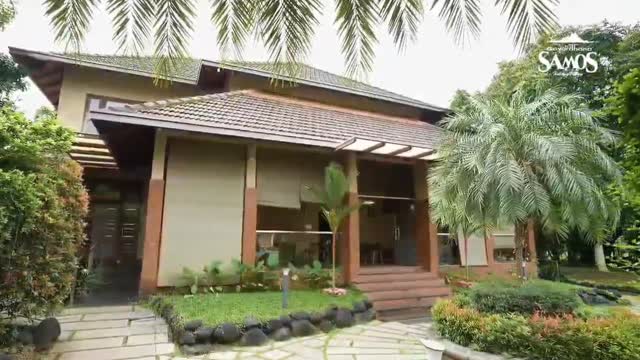 Hotel Govardhana - Tap to explore photos