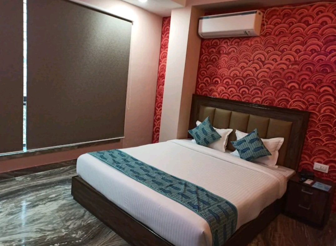 Room IMAGE by undefined