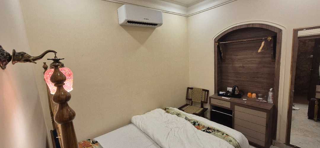 Room IMAGE by dinesh bhatia