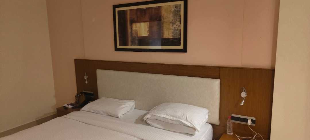 Room IMAGE by lNHruJmWdme6-jpP2gPK1WDuh31zGhMELxH_fOWjBvc=