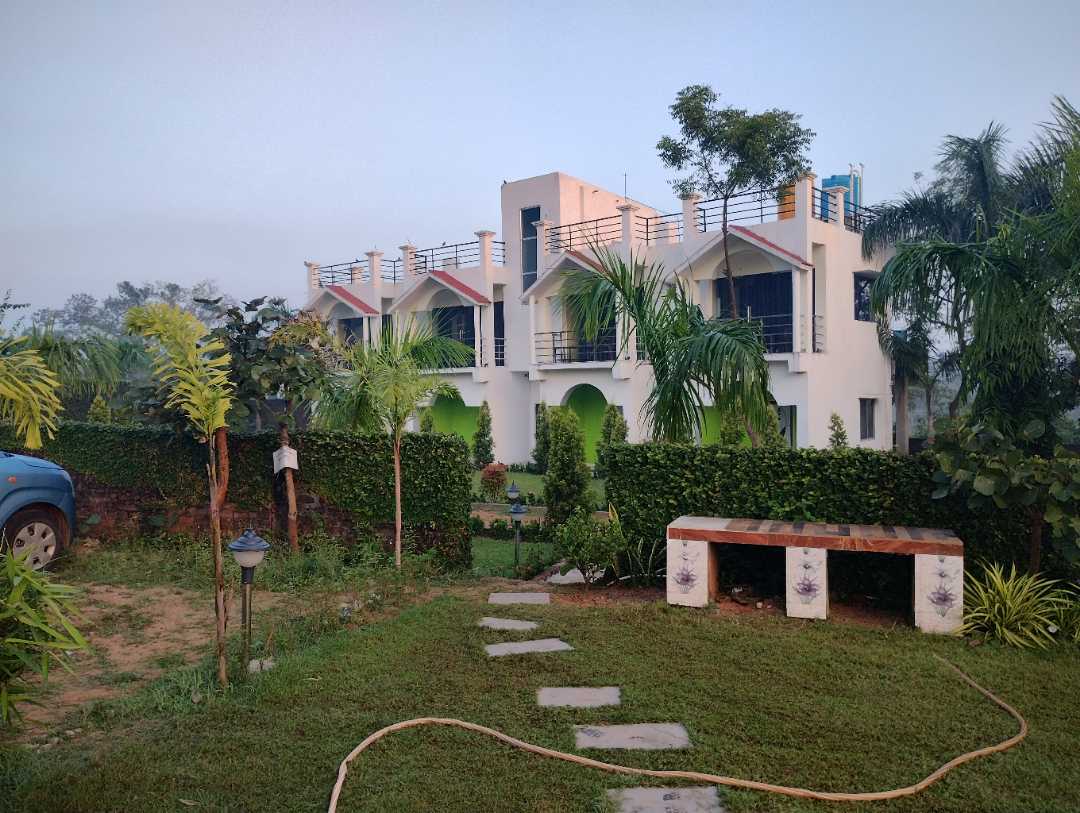 Outdoors IMAGE by wUI4RJ-2aKLLc_YMVvYo6gYSz6gVw3jH3yJfR658d24=