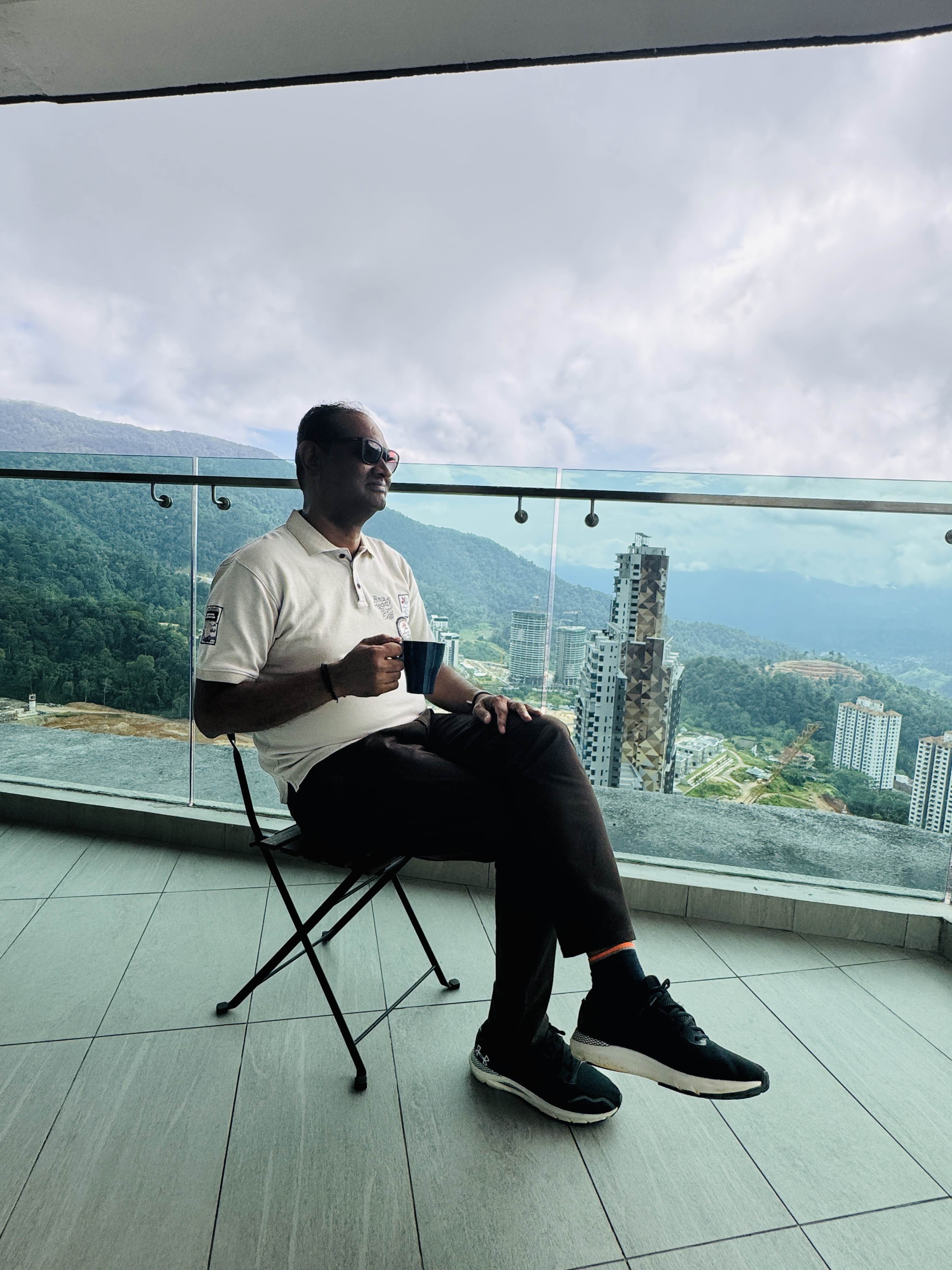 Outdoors IMAGE by dRXLhXDbhRuxg7dPCsoEZA==