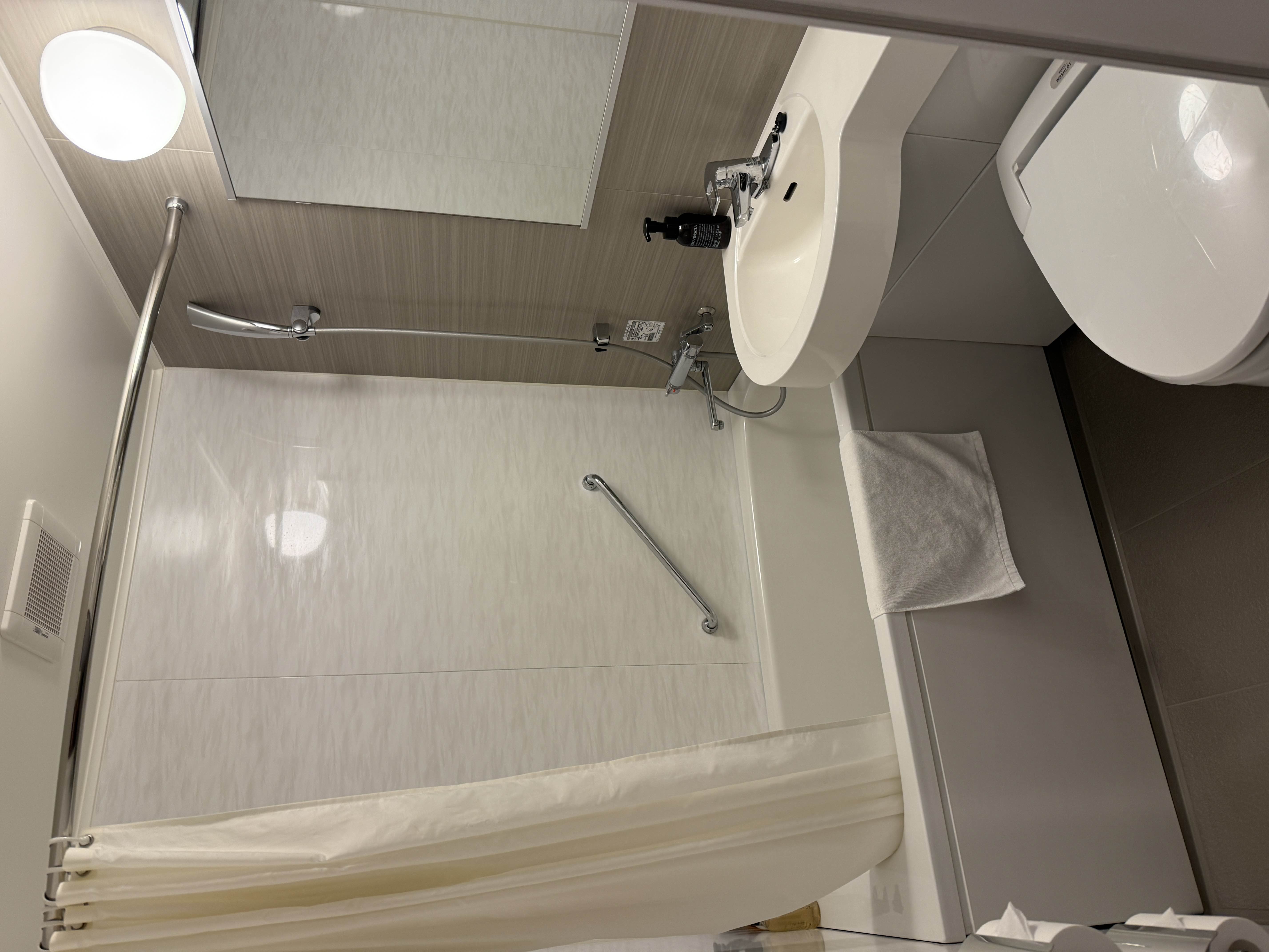 Washroom IMAGE by pN04mouZ_wXSSnENDnBqQQ==