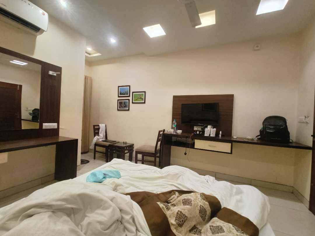 Room IMAGE by Himanshu Yadav