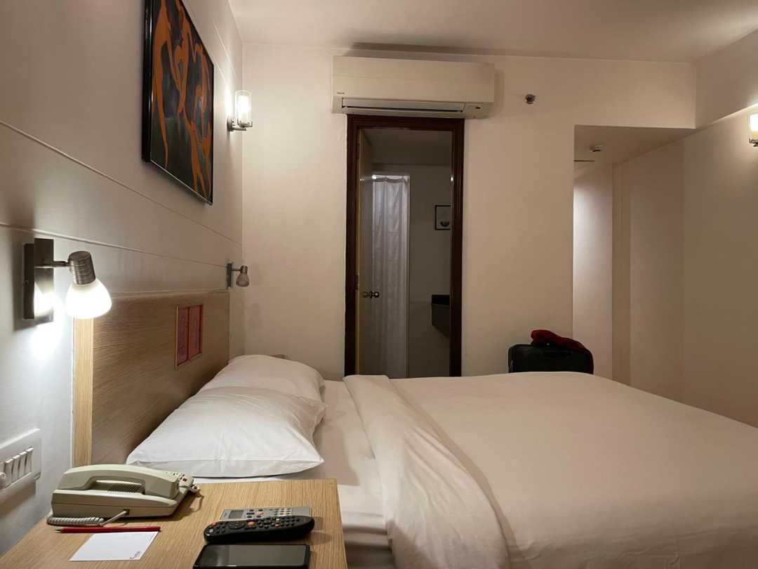 Room IMAGE by Narendar Kandpal