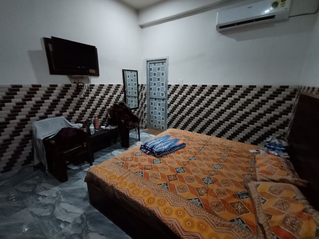 Guest House Tushar - Traveller Photo
