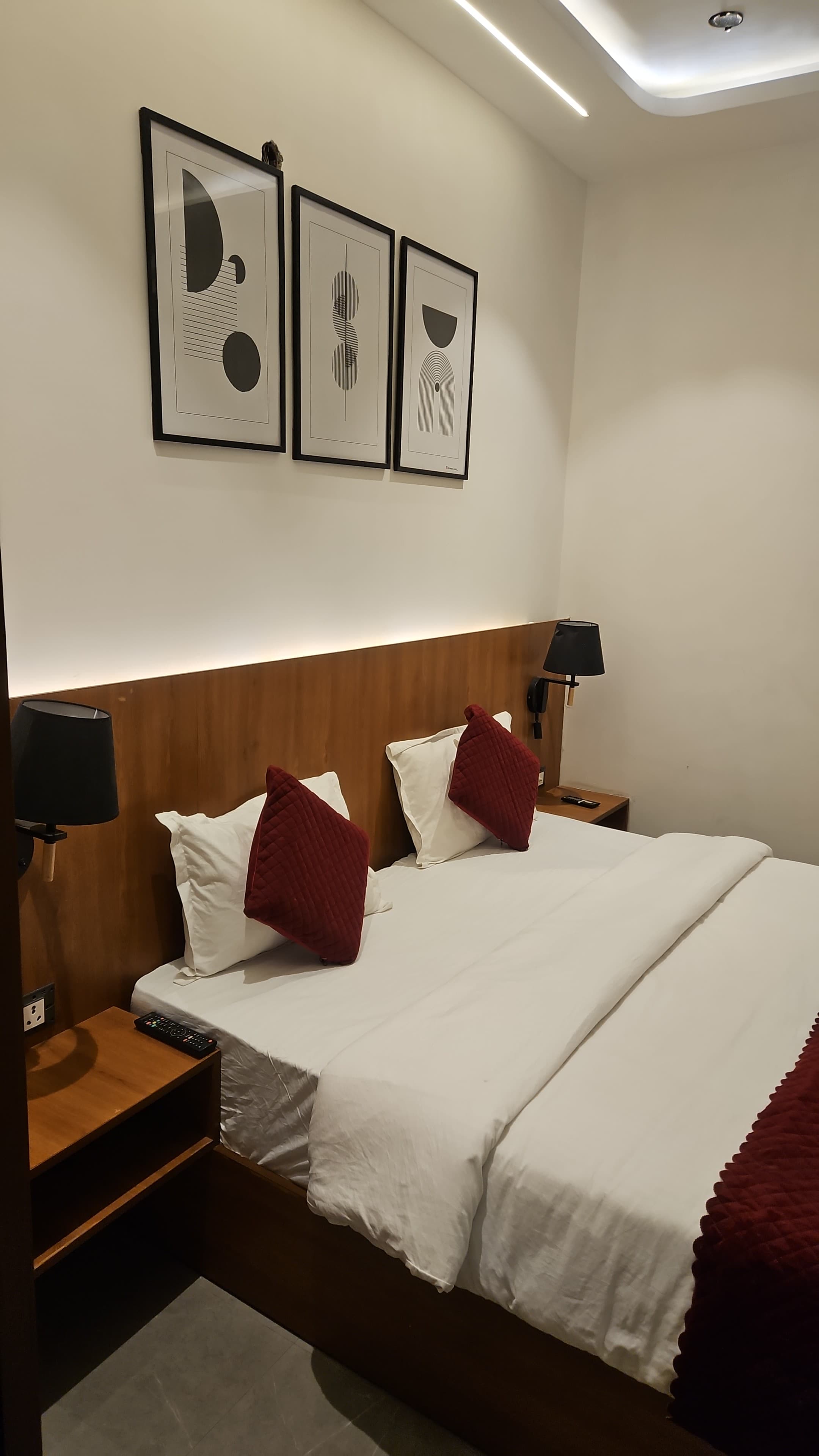 The Royal Orchid - Traveller Photo
