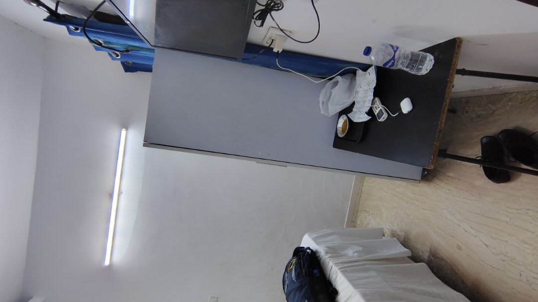 HOTEL GOLDEN PLACE - Traveller Photo