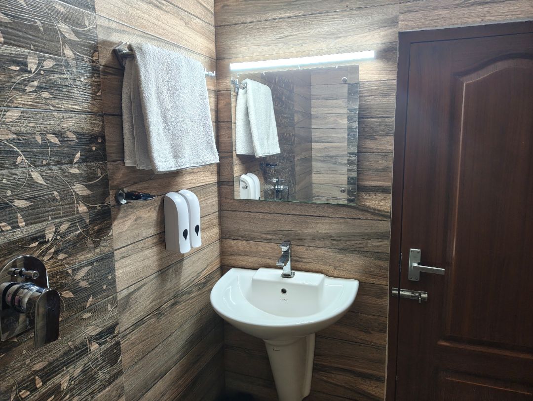 Thayamkery's Royal inn - Traveller Photo