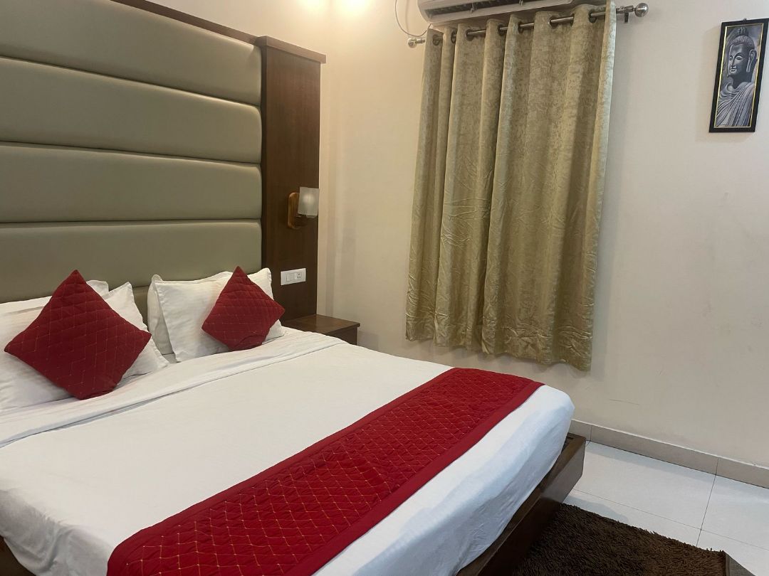 Trishul Rooms & Dorms - Traveller Photo
