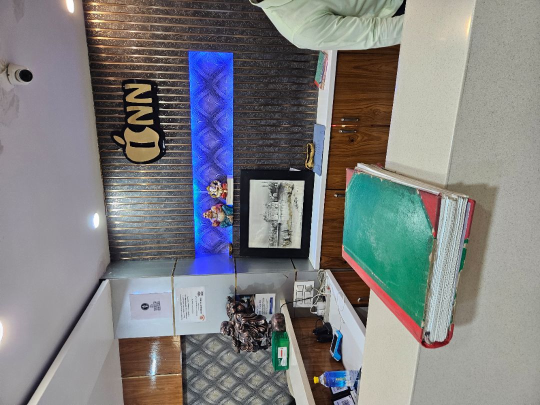 HOTEL APPLE INN - Traveller Photo