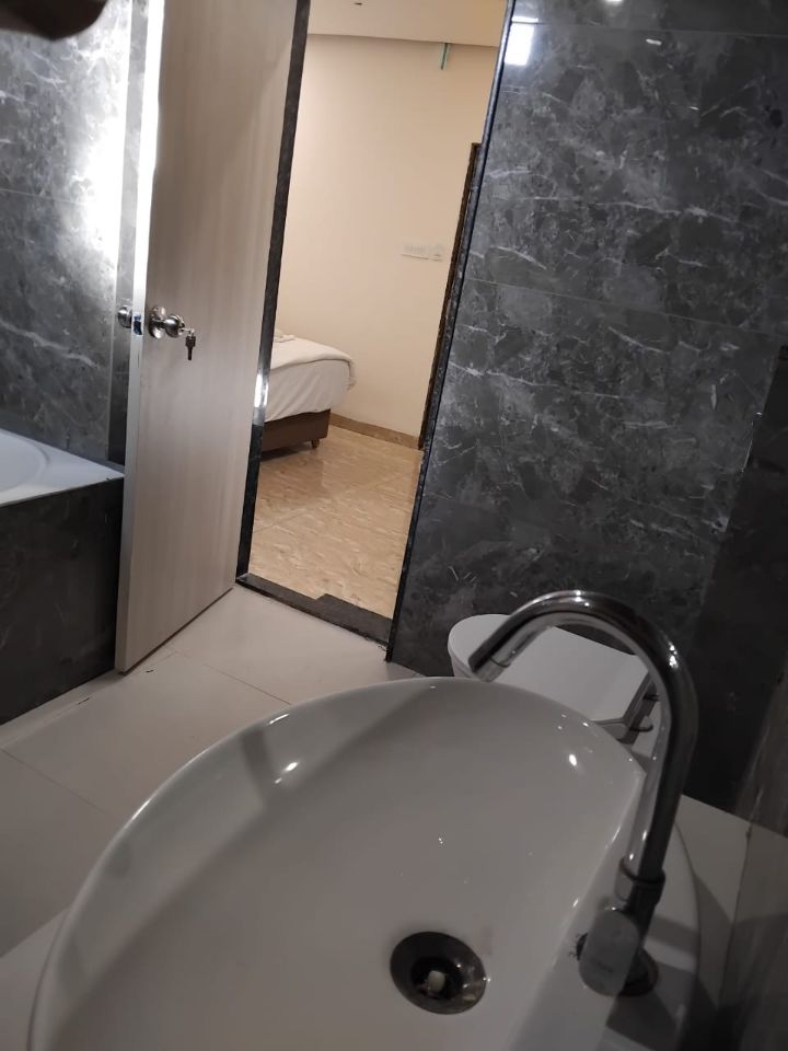 Kiwi Inn Hotel- Regional Park - Traveller Photo