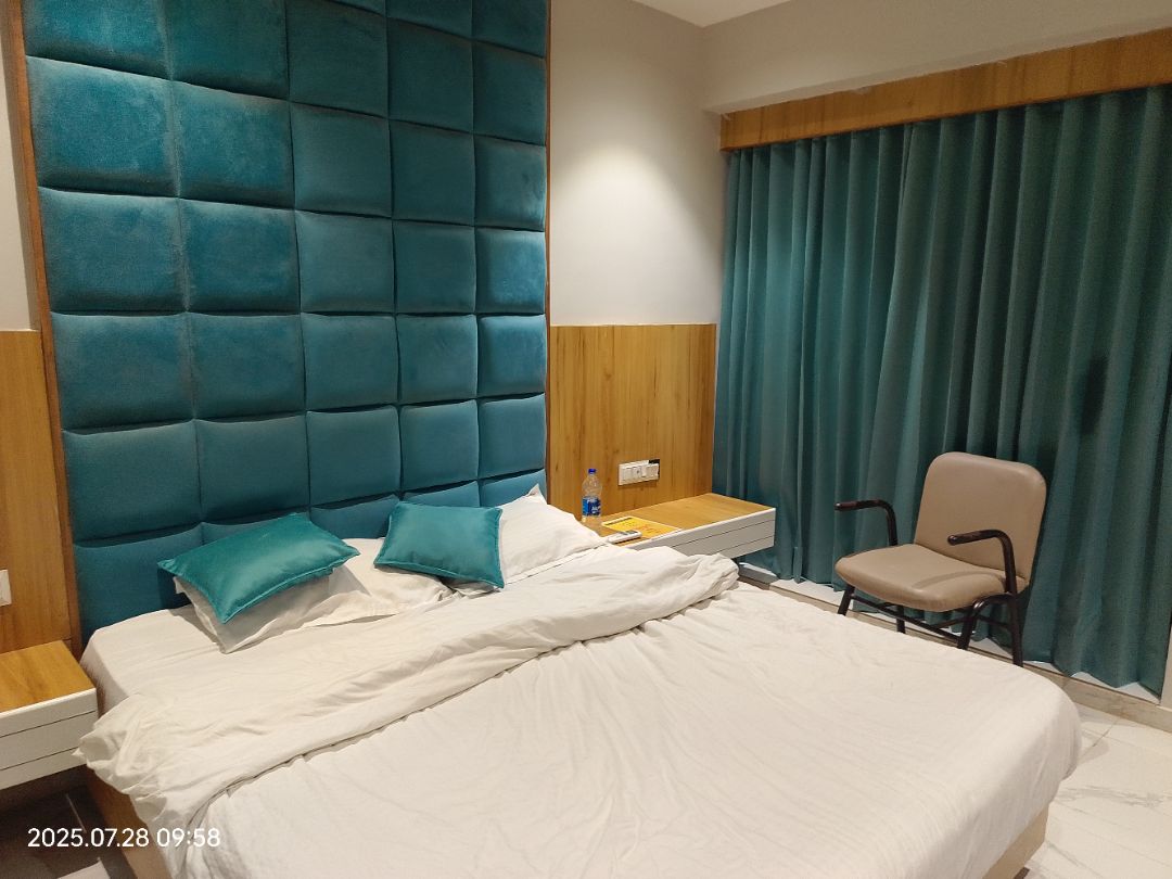 Hotel Hill Park Sola - Traveller Photo