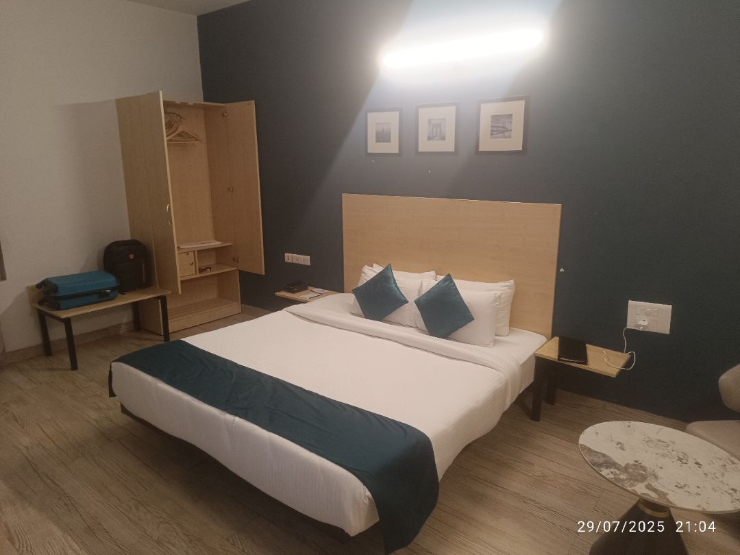 Grand Continent Hotel Hitec City - Traveller Photo
